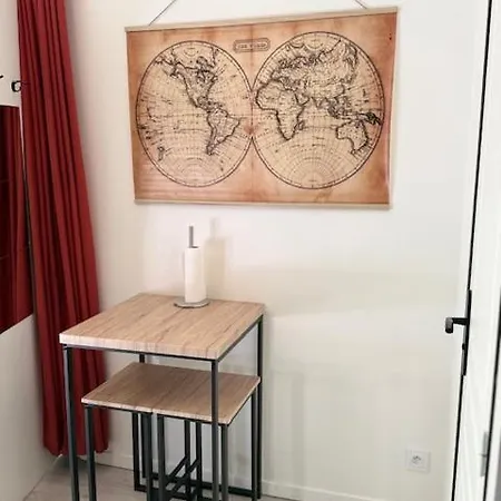 Le Petit Galet アパート